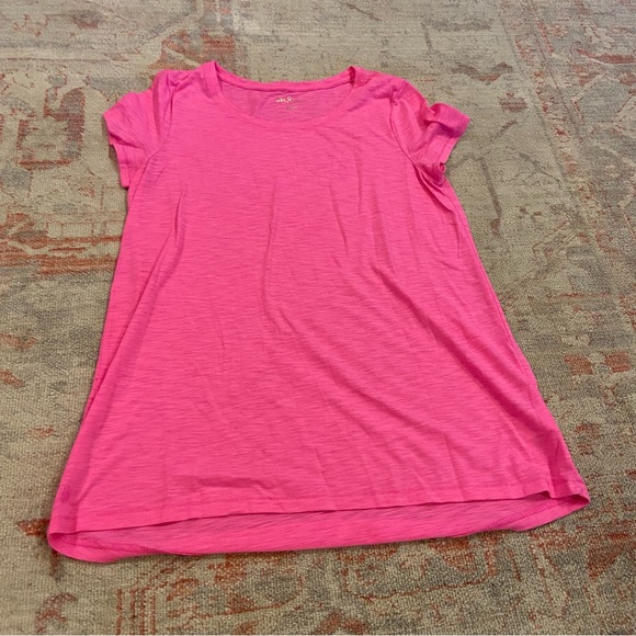 NWOT Lilly Pulitzer Etta Scoopneck Tee, Aura Pink T-Shirt, Small - Picture 3 of 5